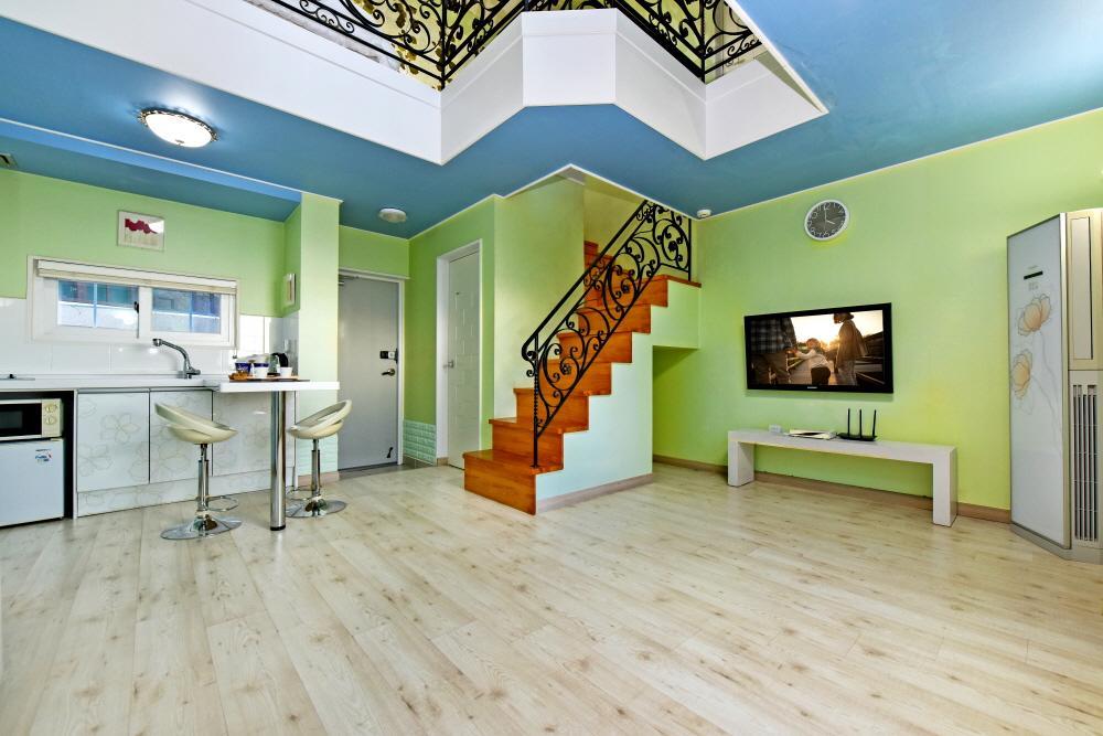 Namhae Bluemare Pension Exterior photo