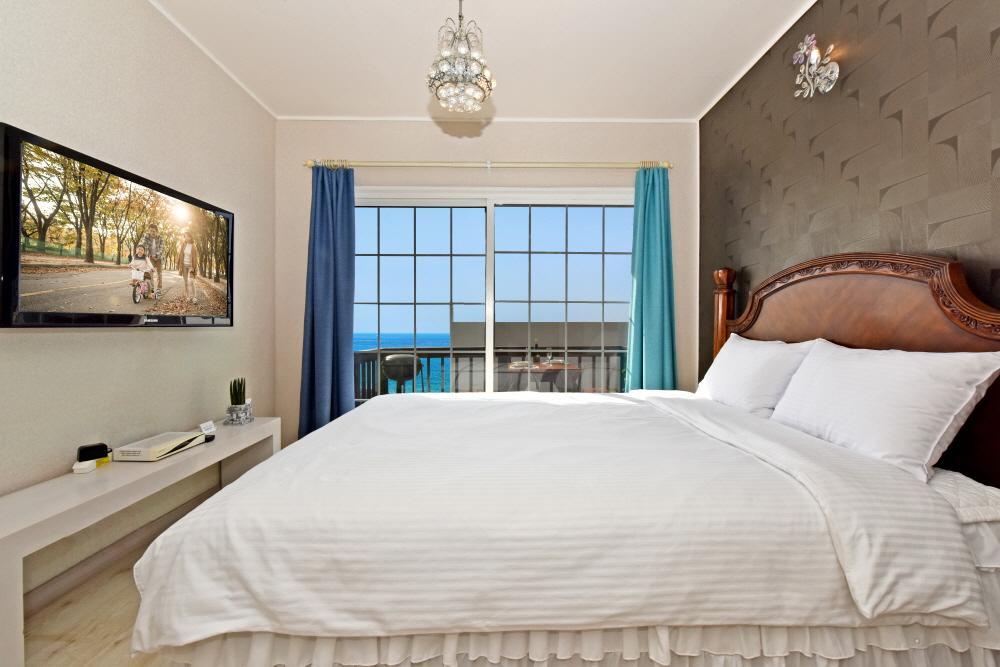 Namhae Bluemare Pension Exterior photo